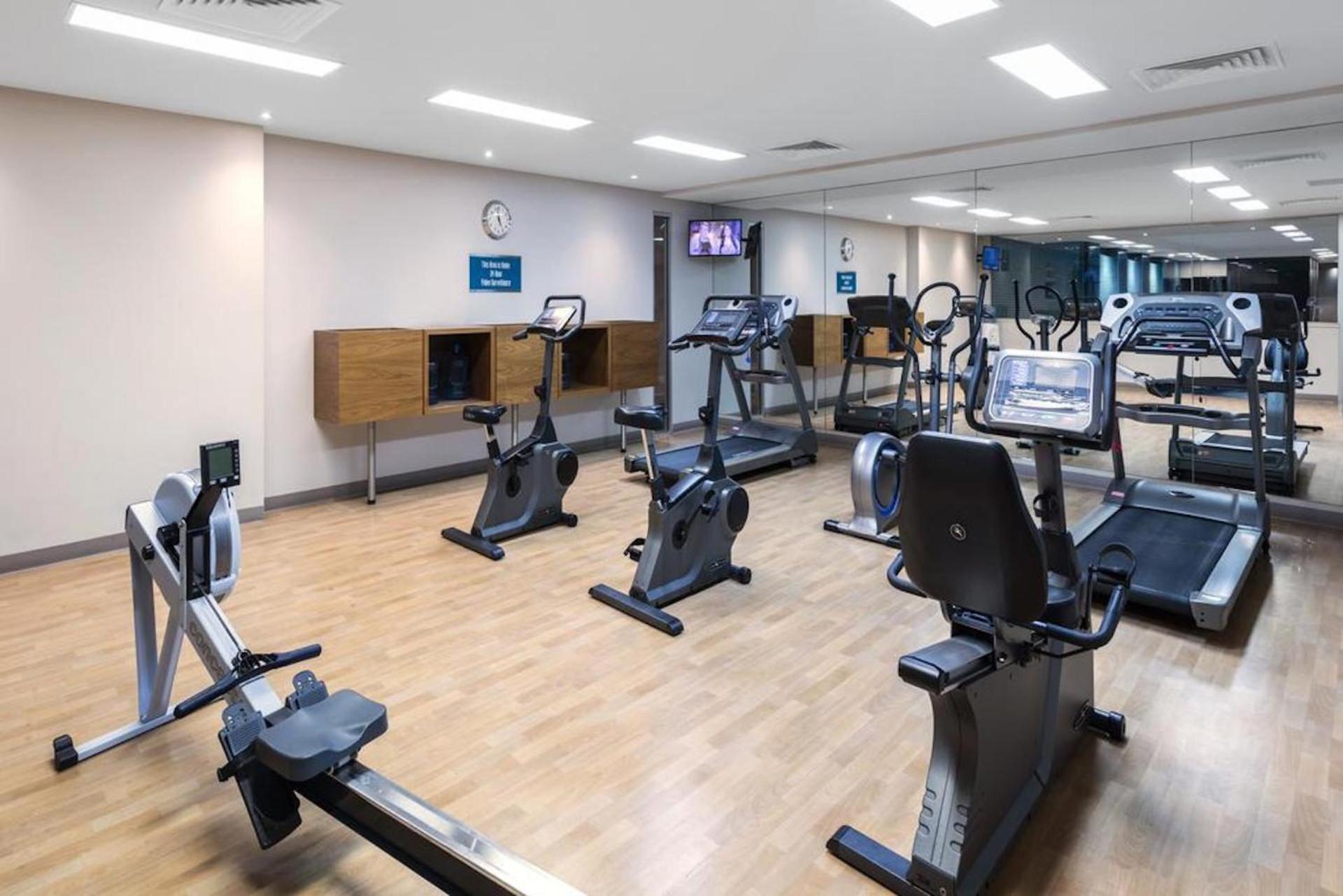 Pier Apartment - Glenelg Views - No 506 أدليد المظهر الخارجي الصورة